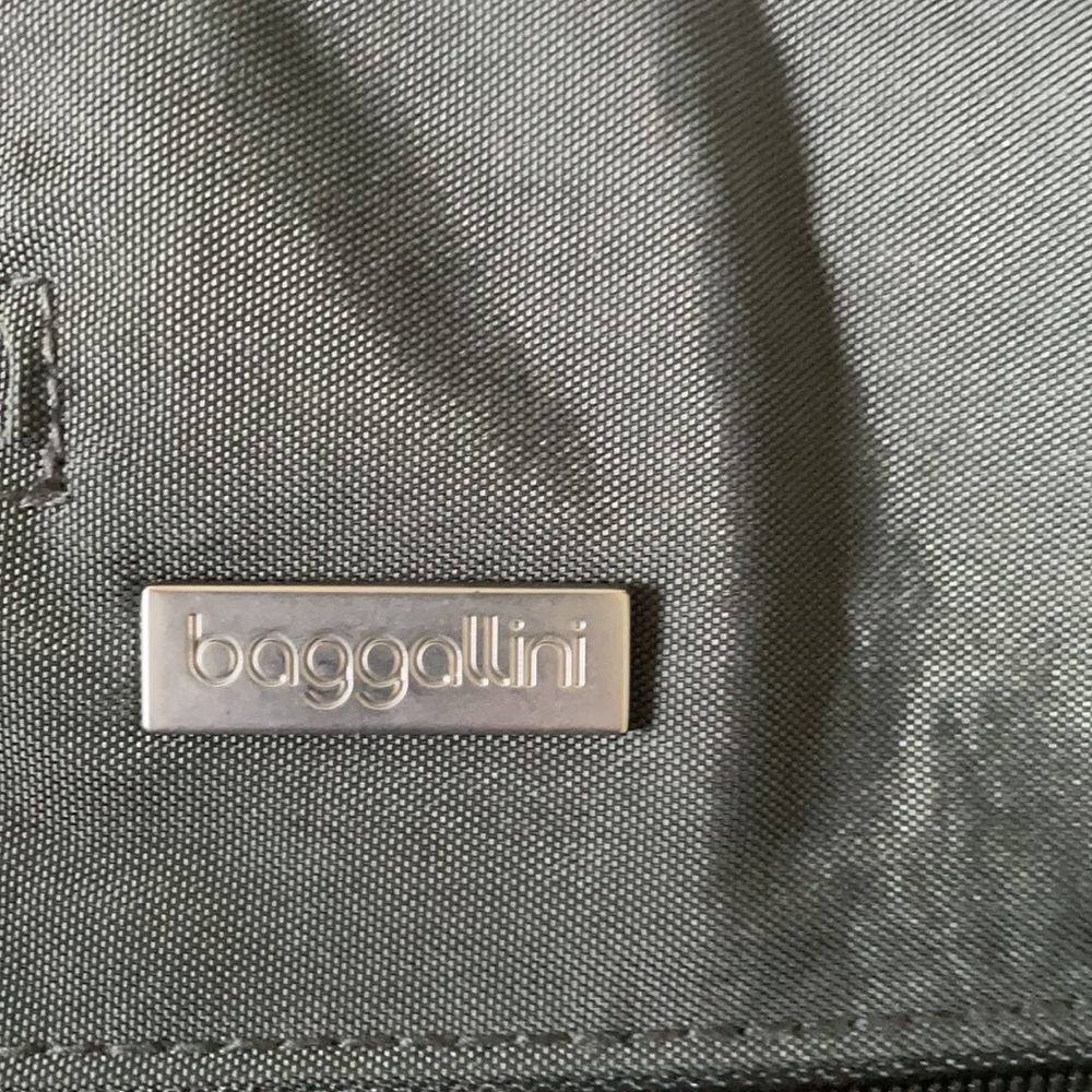 Baggallini bag - Picture 4 of 8